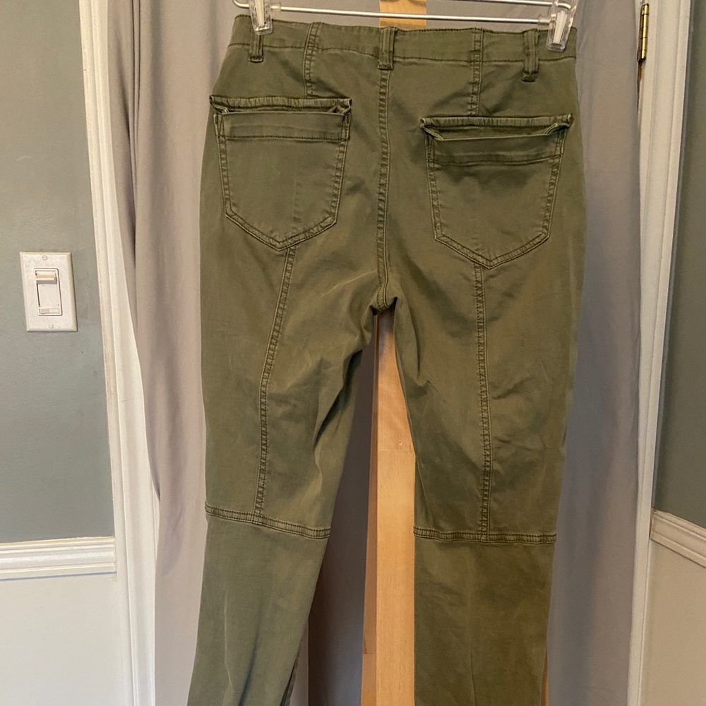 Form fitting cargo pants - Picture 3 of 4